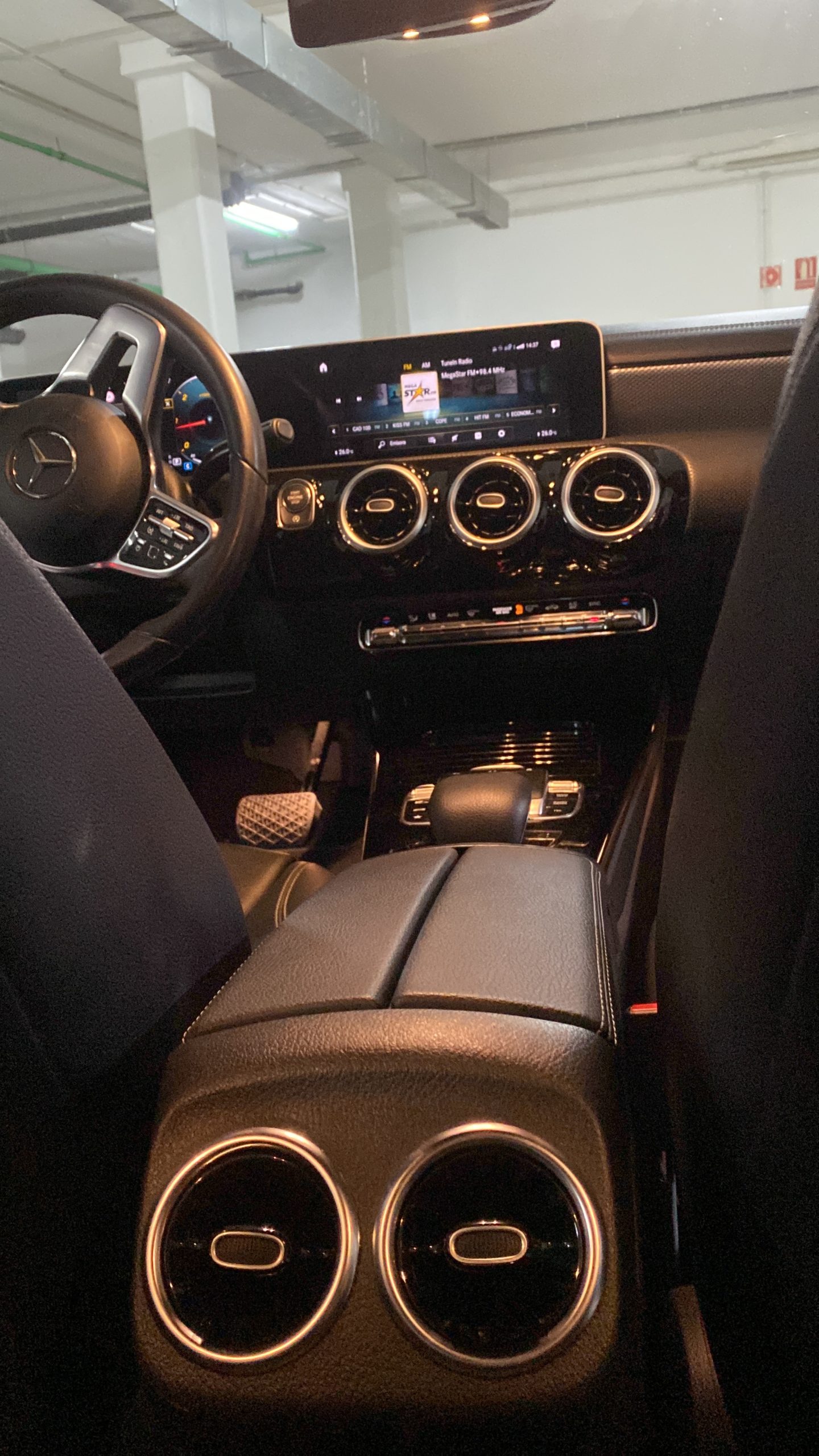 MERCEDES CLA