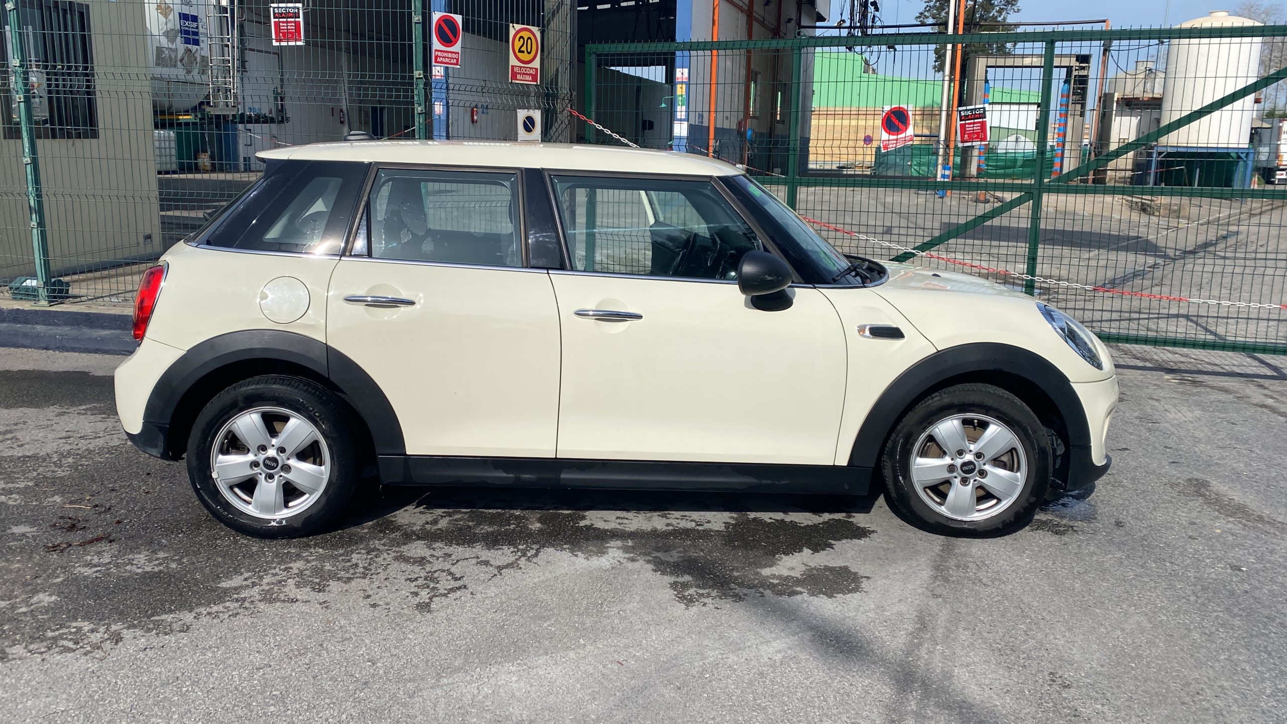 Vendido – Mini One 2019